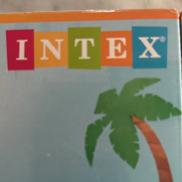 Shark ride on floatie - Picture 3 of 3